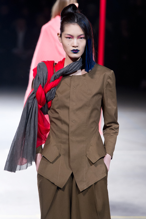 ヨウジヤマモト(Yohji Yamamoto) 2012-13年秋冬 ウィメンズコレクション  - 写真50