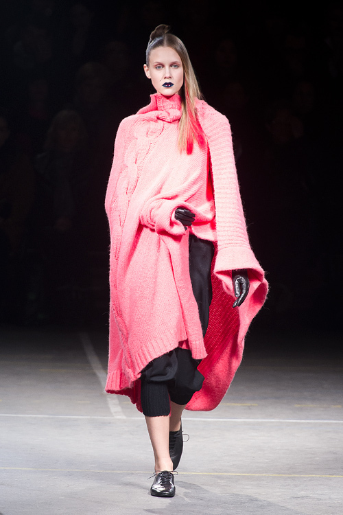 ヨウジヤマモト(Yohji Yamamoto) 2012-13年秋冬 ウィメンズコレクション  - 写真52