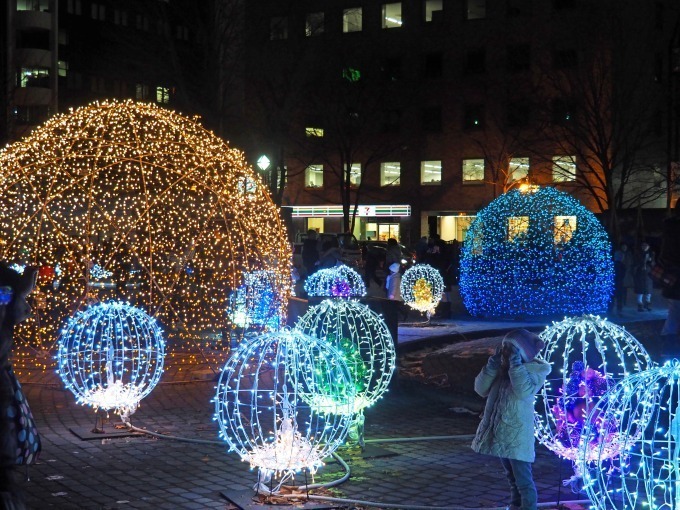 「さっぽろホワイトイルミネーション」札幌の街一帯を光で包みこむ初冬の風物詩｜写真33