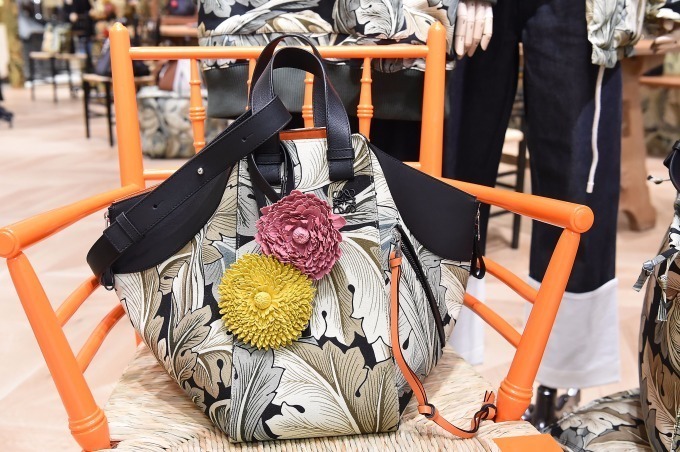 ロエベ(LOEWE) ウィリアム・モリス コレクション｜写真25