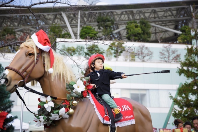 関西蚤の市が兵庫・JRA阪神競馬場内で開催 - アンティーク食器や古着、フードが全国から集結｜写真5