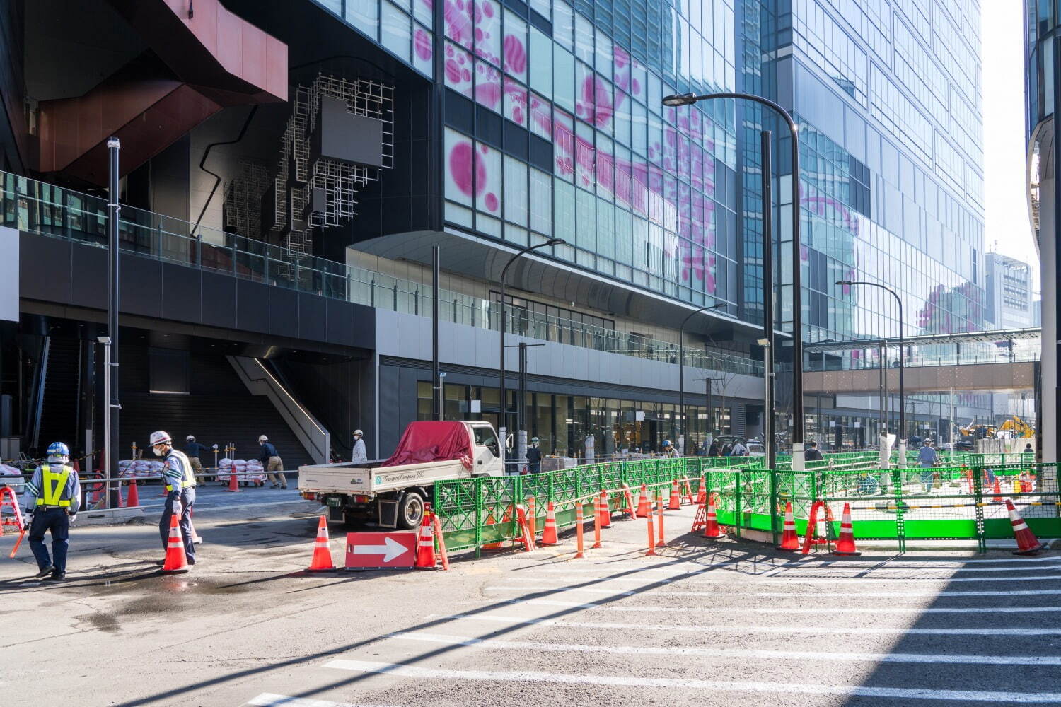 「渋谷サクラステージ」2つの高層ビルを擁す渋谷駅桜丘口の大規模再開発、歩行者デッキ・屋外広場を整備｜写真18