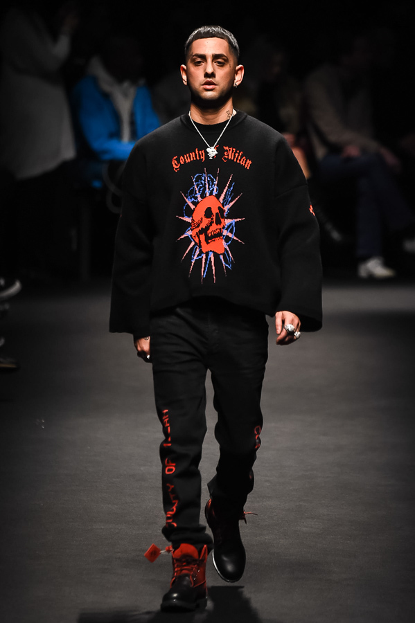 マルセロ・ブロン カウンティ・オブ・ミラン(MARCELO BURLON COUNTY OF MILAN) 2018-19年秋冬ウィメンズ&メンズコレクション  - 写真16