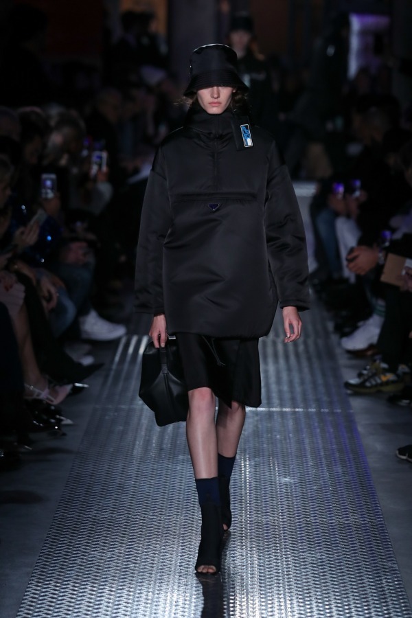 プラダ(PRADA) 2018-19年秋冬ウィメンズ&メンズコレクション  - 写真6