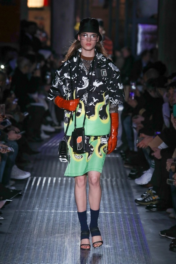 プラダ(PRADA) 2018-19年秋冬ウィメンズ&メンズコレクション  - 写真28