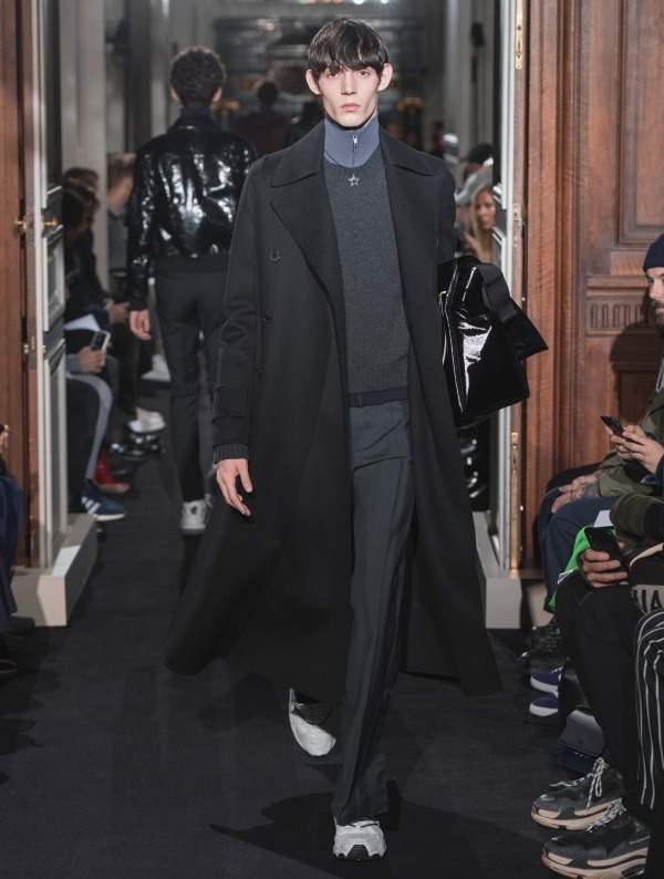 ヴァレンティノ(VALENTINO) 2018-19年秋冬メンズコレクション  - 写真37