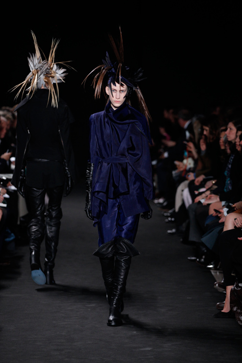 アン ドゥムルメステール(ANN DEMEULEMEESTER) 2012-13年秋冬 ウィメンズコレクション  - 写真19