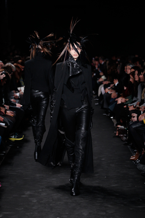 アン ドゥムルメステール(ANN DEMEULEMEESTER) 2012-13年秋冬 ウィメンズコレクション  - 写真21