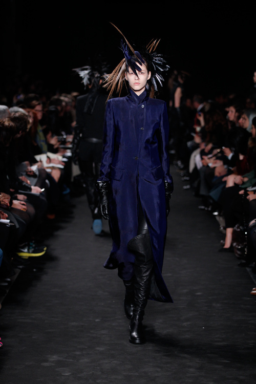 アン ドゥムルメステール(ANN DEMEULEMEESTER) 2012-13年秋冬 ウィメンズコレクション  - 写真23