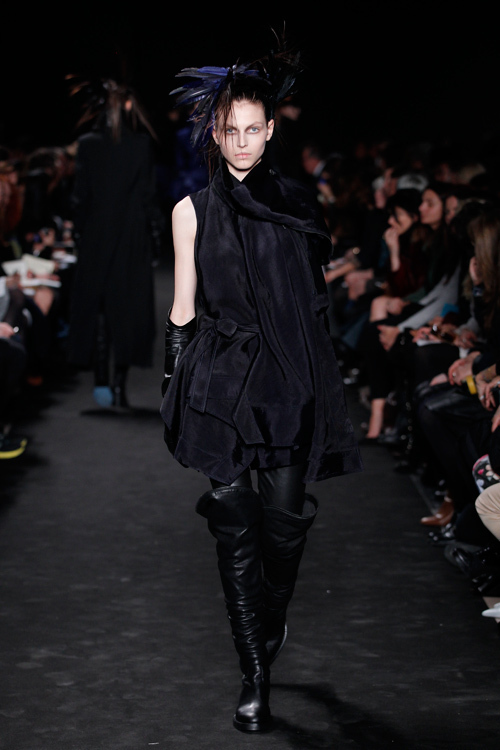 アン ドゥムルメステール(ANN DEMEULEMEESTER) 2012-13年秋冬 ウィメンズコレクション  - 写真26