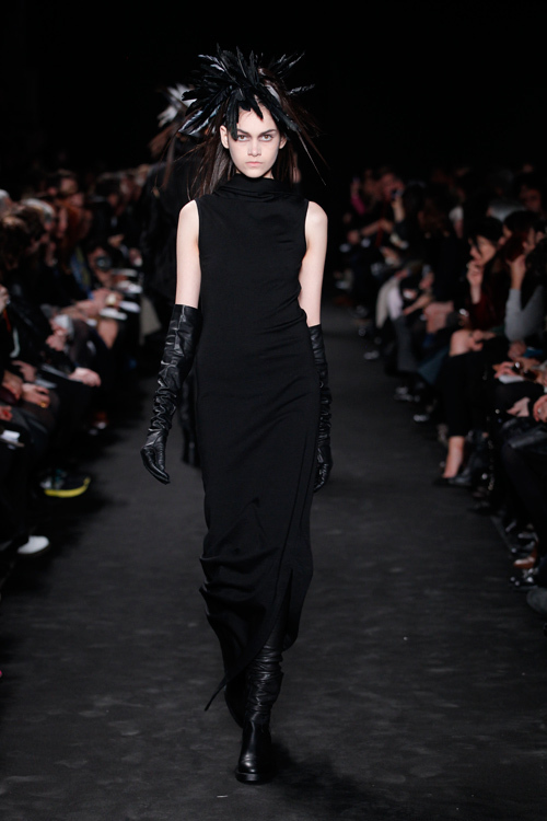 アン ドゥムルメステール(ANN DEMEULEMEESTER) 2012-13年秋冬 ウィメンズコレクション  - 写真30