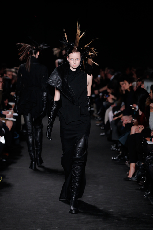 アン ドゥムルメステール(ANN DEMEULEMEESTER) 2012-13年秋冬 ウィメンズコレクション  - 写真33