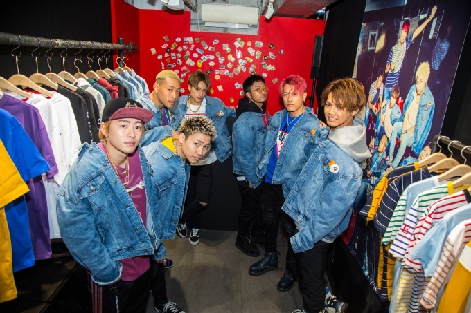 GENERATIONS from EXILE TRIBEがGUESSとコラボ、一部Tシャツ再販｜写真28