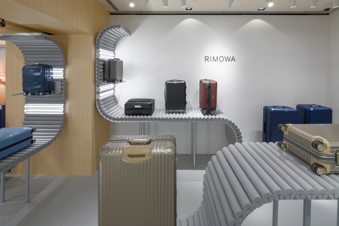 リモワ(RIMOWA) 新ロゴ｜写真7