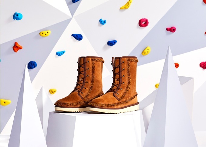 UGG×ホワイトマウンテニアリングのコラボメンズシューズ、フリンジ付きフォークロア調デザイン｜写真7