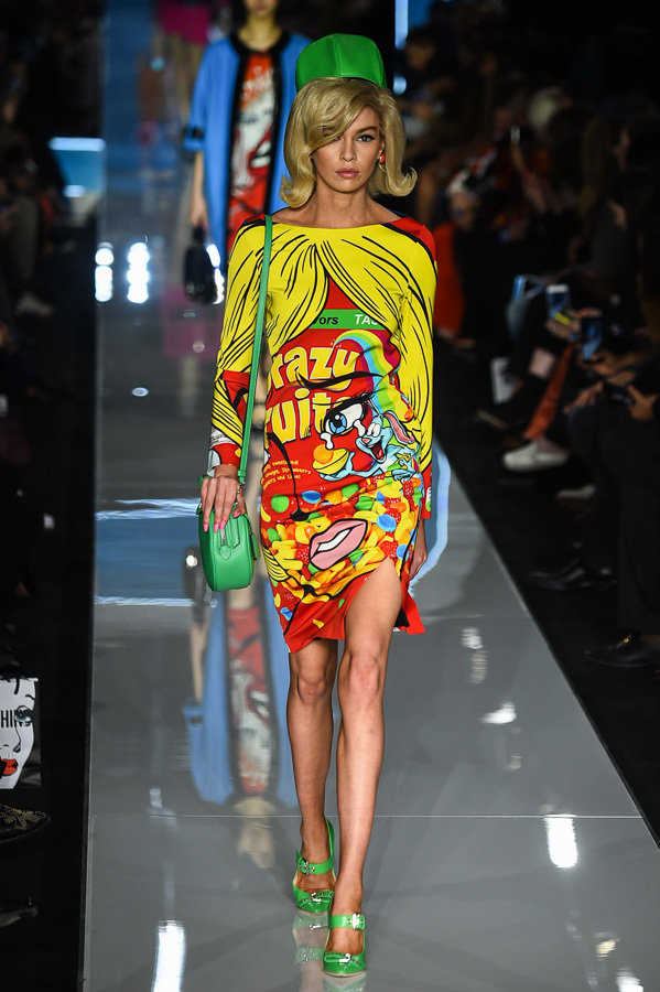 モスキーノ(MOSCHINO) 2018-19年秋冬ウィメンズコレクション  - 写真16