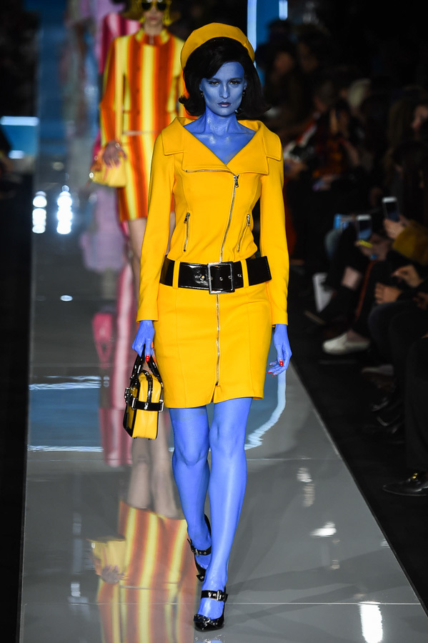 モスキーノ(MOSCHINO) 2018-19年秋冬ウィメンズコレクション  - 写真55