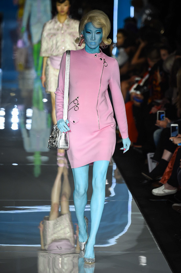 モスキーノ(MOSCHINO) 2018-19年秋冬ウィメンズコレクション  - 写真73