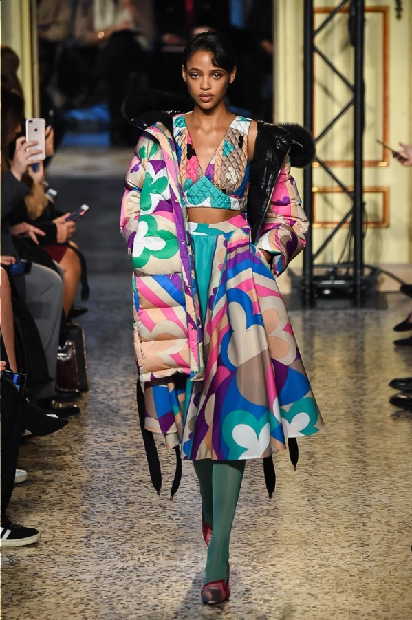 エミリオ・プッチ(EMILIO PUCCI) 2018-19年秋冬ウィメンズコレクション  - 写真22