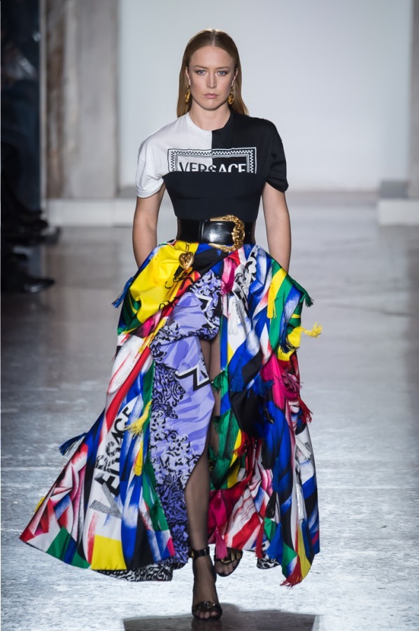 ヴェルサーチェ(VERSACE) 2018-19年秋冬ウィメンズコレクション  - 写真68