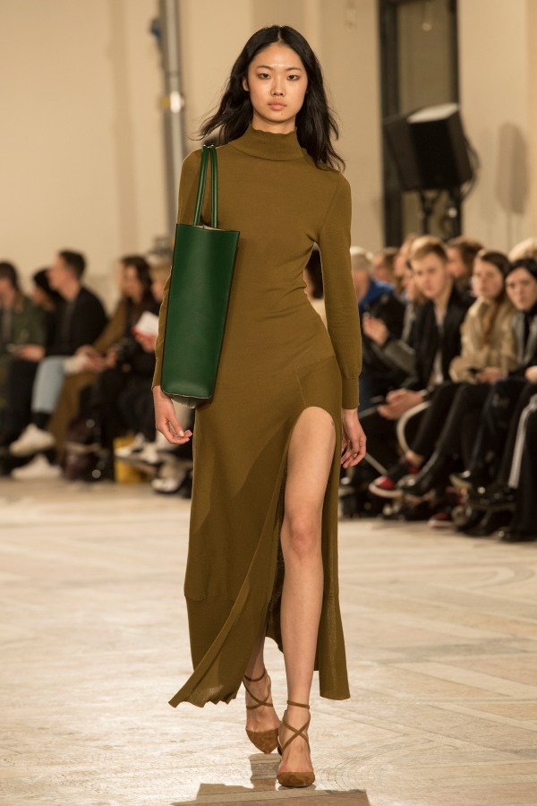 ジャックムス(JACQUEMUS) 2018-19年秋冬ウィメンズコレクション  - 写真9