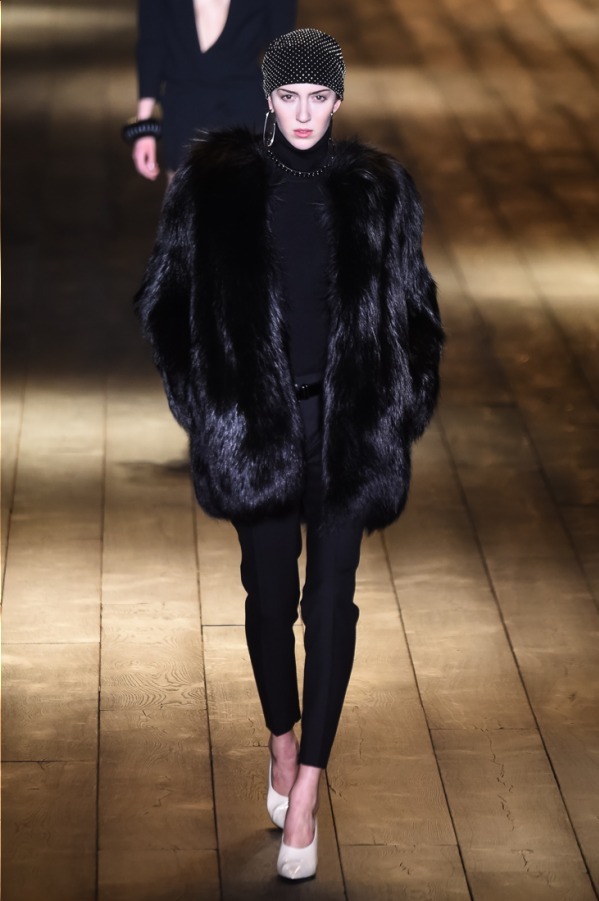 サンローラン(Saint Laurent) 2018-19年秋冬ウィメンズコレクション  - 写真13