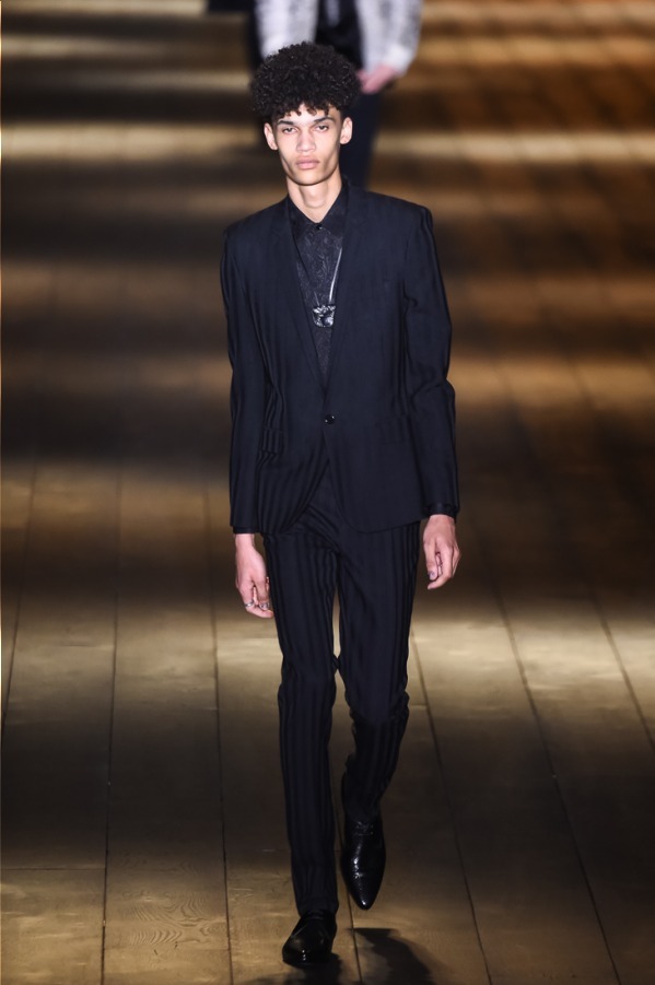 サンローラン(Saint Laurent) 2018-19年秋冬ウィメンズコレクション  - 写真45