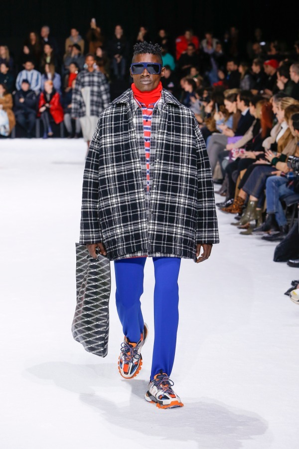 バレンシアガ(BALENCIAGA) 2018年冬ウィメンズ&メンズコレクション  - 写真55