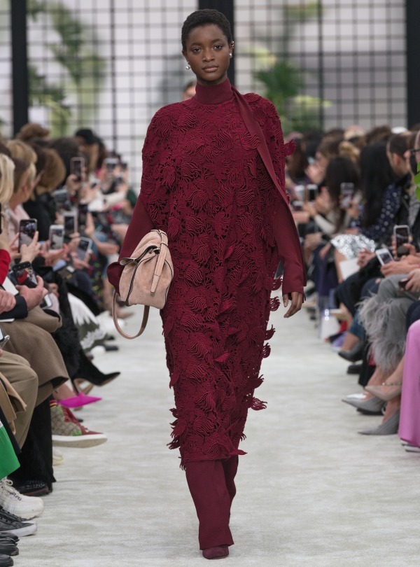 ヴァレンティノ(VALENTINO) 2018-19年秋冬ウィメンズコレクション  - 写真36