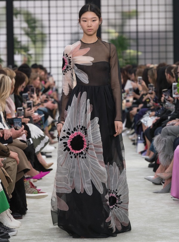 ヴァレンティノ(VALENTINO) 2018-19年秋冬ウィメンズコレクション  - 写真77