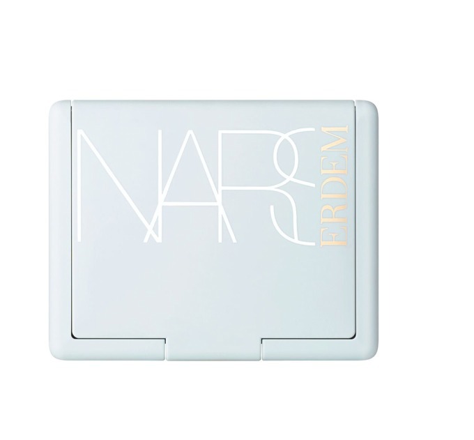 NARS×アーデム限定コスメ、花のように可憐なアイシャドーパレットやブランド初のリップパウダー｜写真18