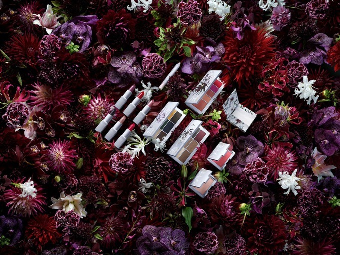 NARS×アーデム限定コスメ、花のように可憐なアイシャドーパレットやブランド初のリップパウダー｜写真1