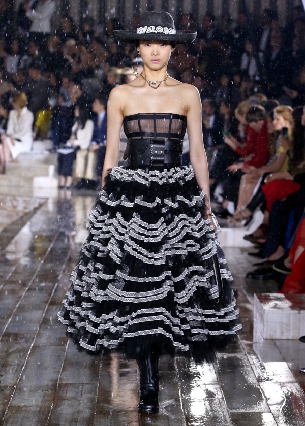 ディオール(DIOR) 2019年リゾートウィメンズコレクション  - 写真75