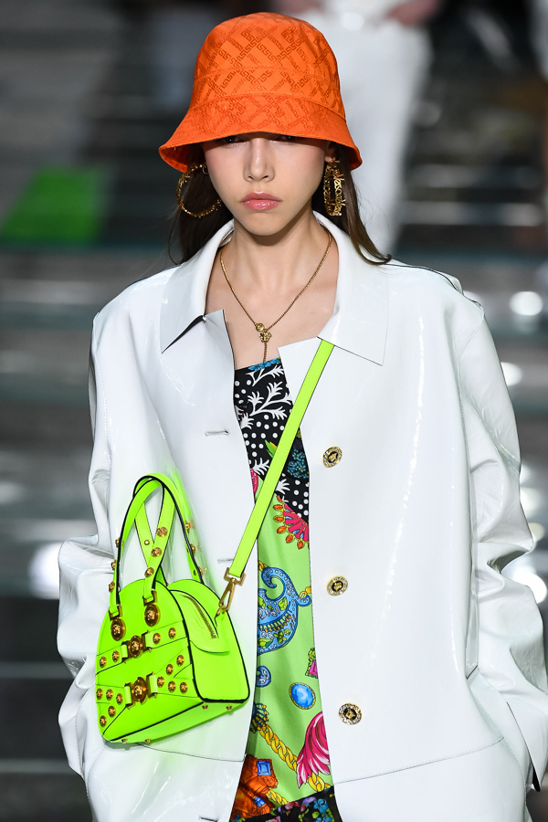 ヴェルサーチェ(VERSACE) 2019年春夏ウィメンズ&メンズコレクション  - 写真46