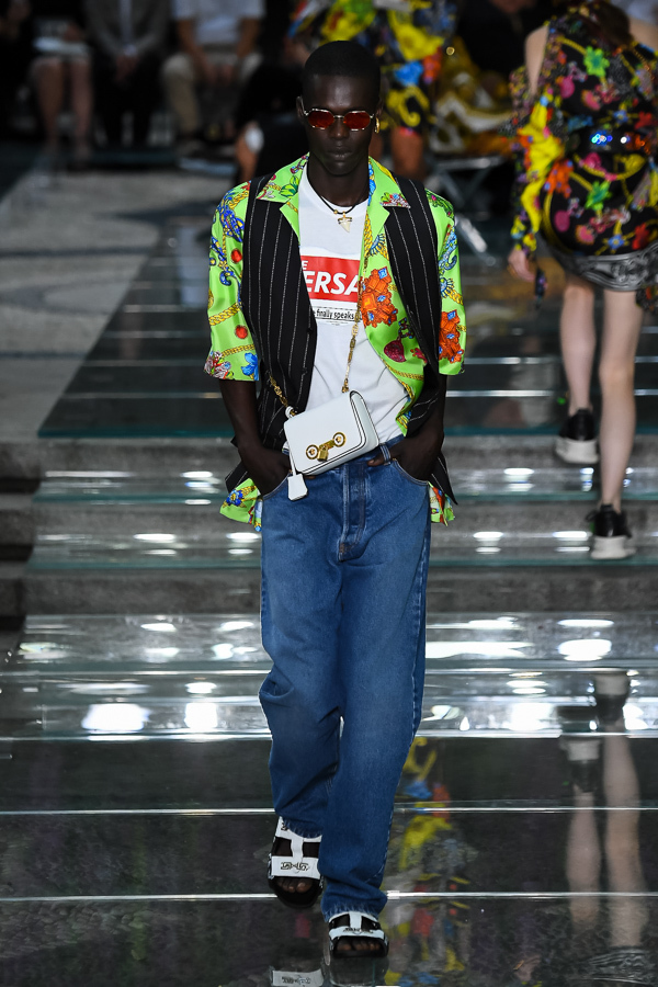 ヴェルサーチェ(VERSACE) 2019年春夏ウィメンズ&メンズコレクション  - 写真52