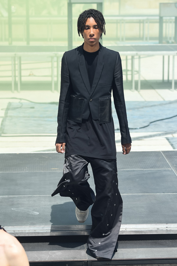 リック・オウエンス(Rick Owens) 2019年春夏メンズコレクション  - 写真27