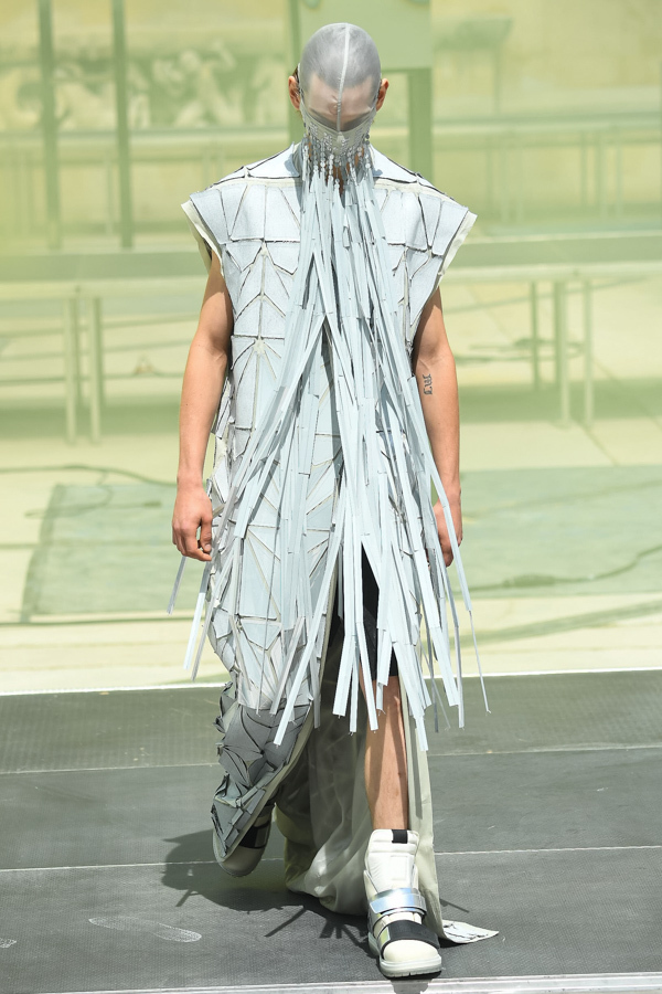 リック・オウエンス(Rick Owens) 2019年春夏メンズコレクション  - 写真32