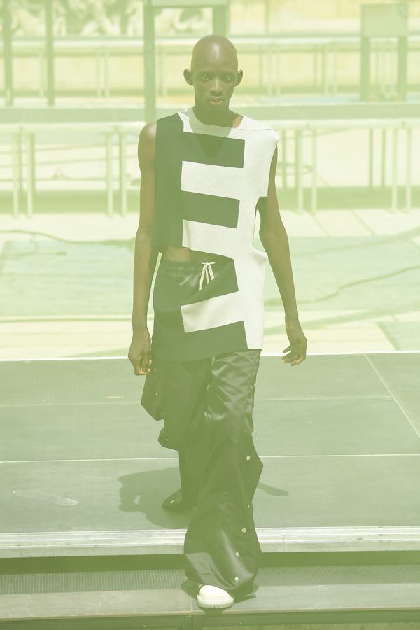 リック・オウエンス(Rick Owens) 2019年春夏メンズコレクション  - 写真40