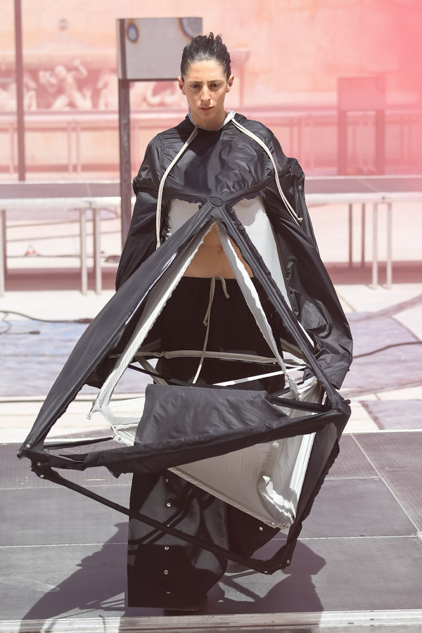 リック・オウエンス(Rick Owens) 2019年春夏メンズコレクション  - 写真54