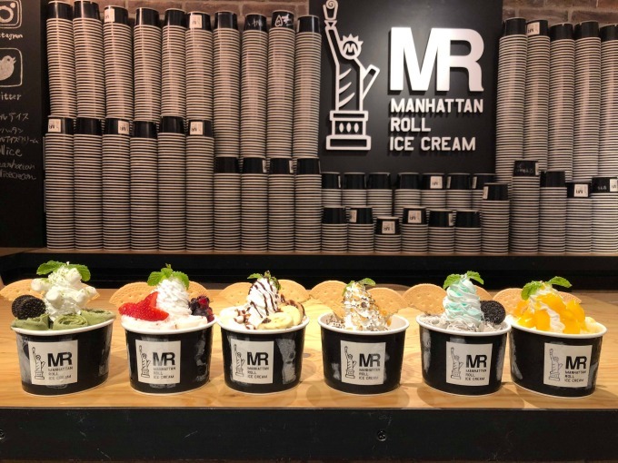 スイーツ・ロールアイス専門店「マンハッタンロールアイスクリーム」福岡＆沖縄に新店舗、限定アイス販売｜写真1