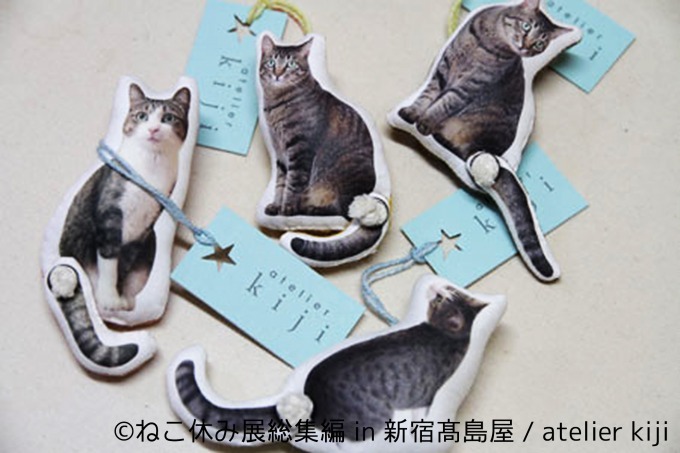 「ねこ休み展 総集編 in 新宿高島屋」懐かしの名作写真が集結、超巨⼤ぬいぐるみも｜写真33