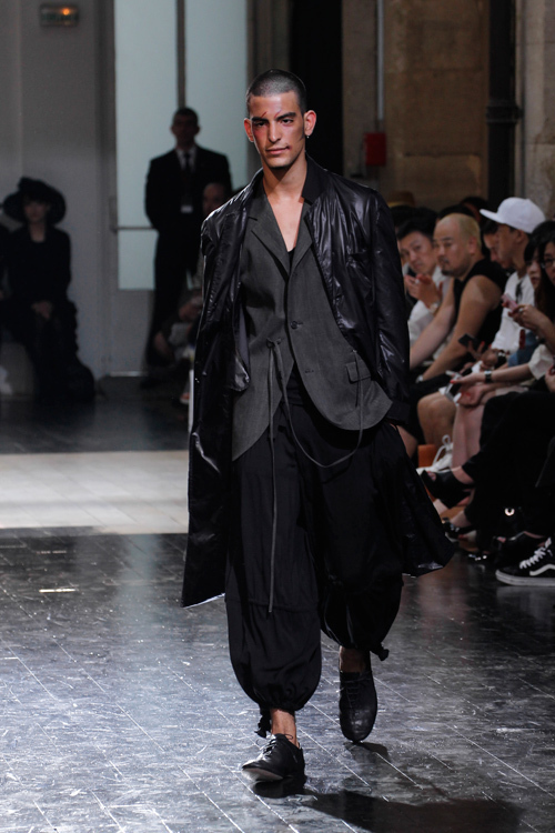 ヨウジヤマモト(Yohji Yamamoto) 2013年春夏メンズコレクション  - 写真11