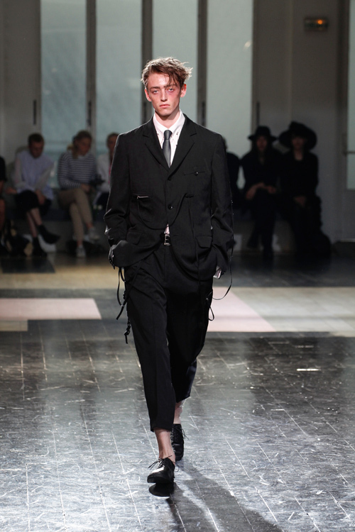 ヨウジヤマモト(Yohji Yamamoto) 2013年春夏メンズコレクション  - 写真14