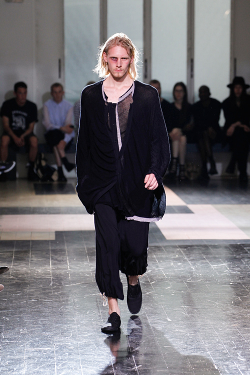 ヨウジヤマモト(Yohji Yamamoto) 2013年春夏メンズコレクション  - 写真16