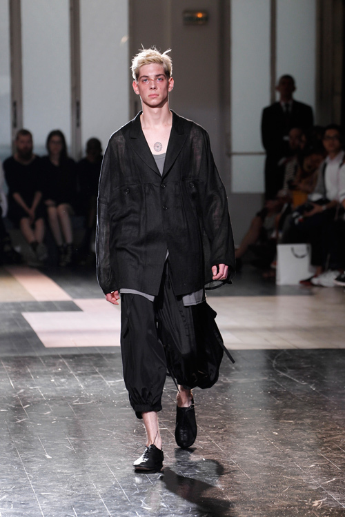 ヨウジヤマモト(Yohji Yamamoto) 2013年春夏メンズコレクション  - 写真34