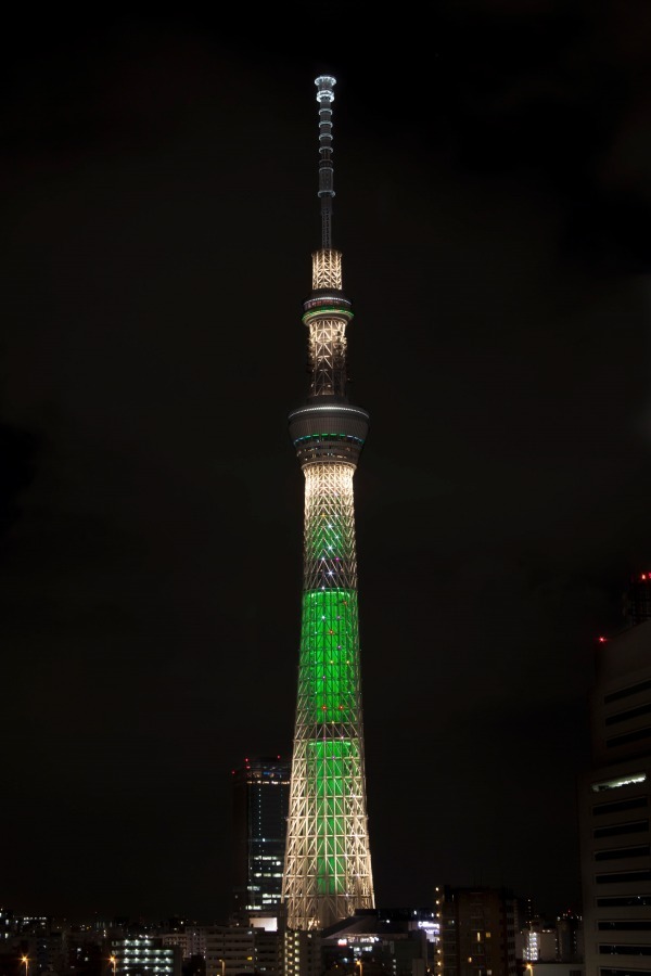 東京スカイツリークリスマス限定ライティング シャンパンツリー(過去の様子)
©TOKYO-SKYTREE