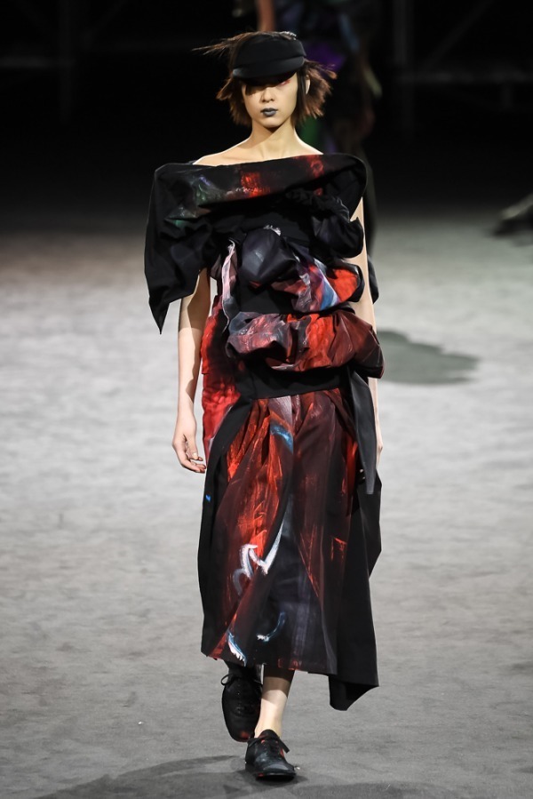 ヨウジヤマモト(Yohji Yamamoto) 2019年春夏ウィメンズコレクション  - 写真73