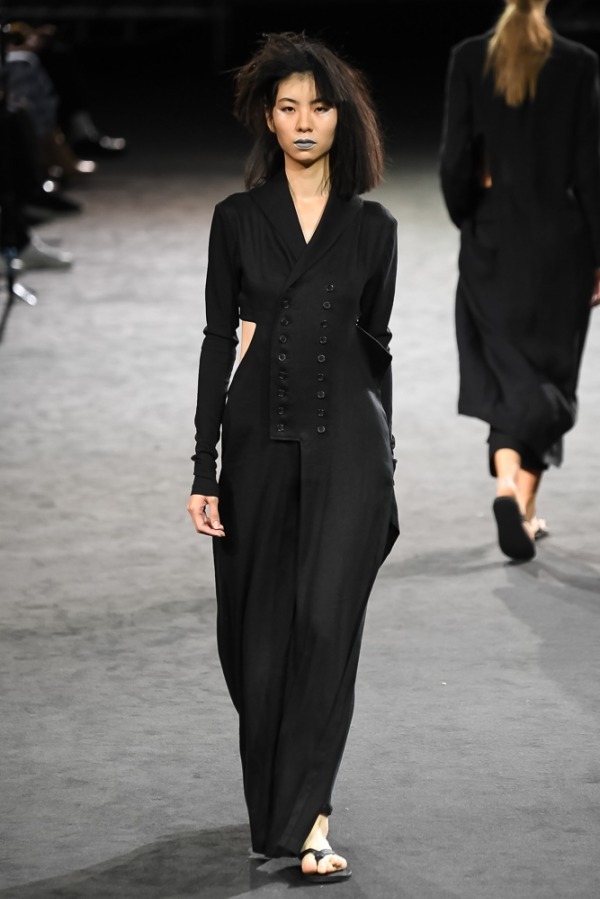 ヨウジヤマモト(Yohji Yamamoto) 2019年春夏ウィメンズコレクション  - 写真63