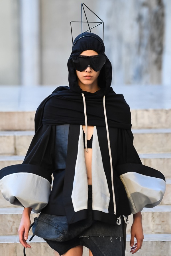 リック・オウエンス(Rick Owens) 2019年春夏ウィメンズコレクション  - 写真6