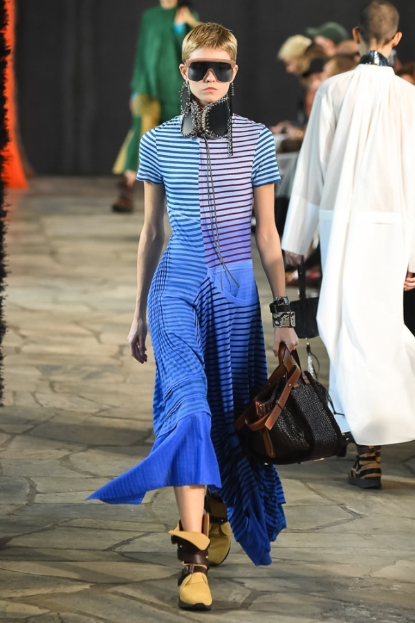 ロエベ(LOEWE) 2019年春夏ウィメンズコレクション  - 写真17